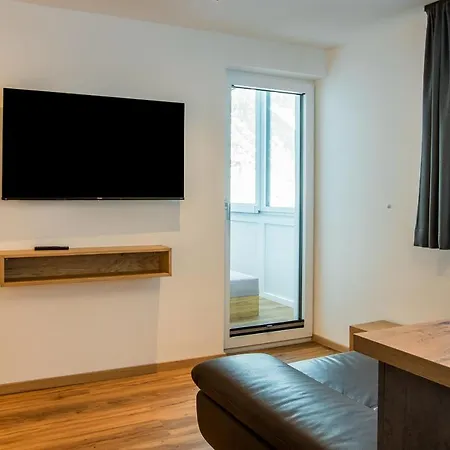 Bergli Inklusiv Silvretta Card Apartament *