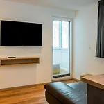 Bergli Inklusiv Silvretta Card Apartament *